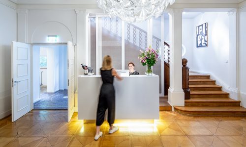 https://gaertnerklinik.de/tag-der-offenen-tuer-in-unserer-hno-psychosomatischen-tagesklinik-fuer-tinnitus-hoerstoerungen-schwindel-in-muenchen/
